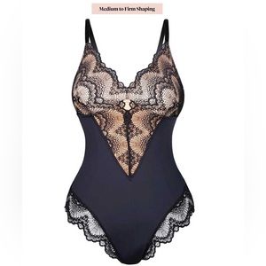 NWT Pinsy Shapewear black lace medium to firm shaping bodysuit